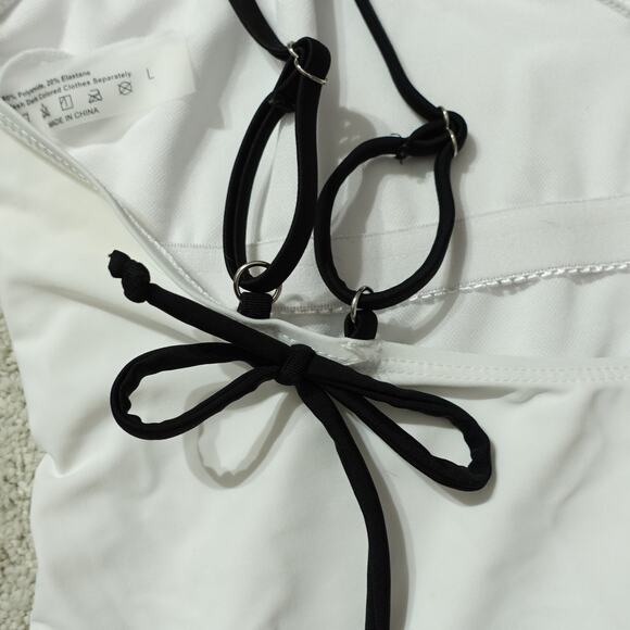 Lot of 2 Womens One Piece Swimsuit Ruched Side Strappy Beach Black White Size L - Picture 8 of 8